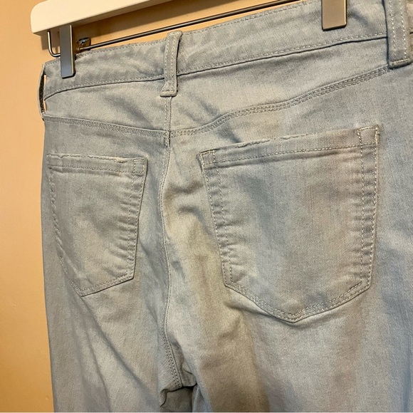 Style & Co - Curvy Skinny Leg - Women’s Jean - Size 4 Petite - Picture 7 of 8